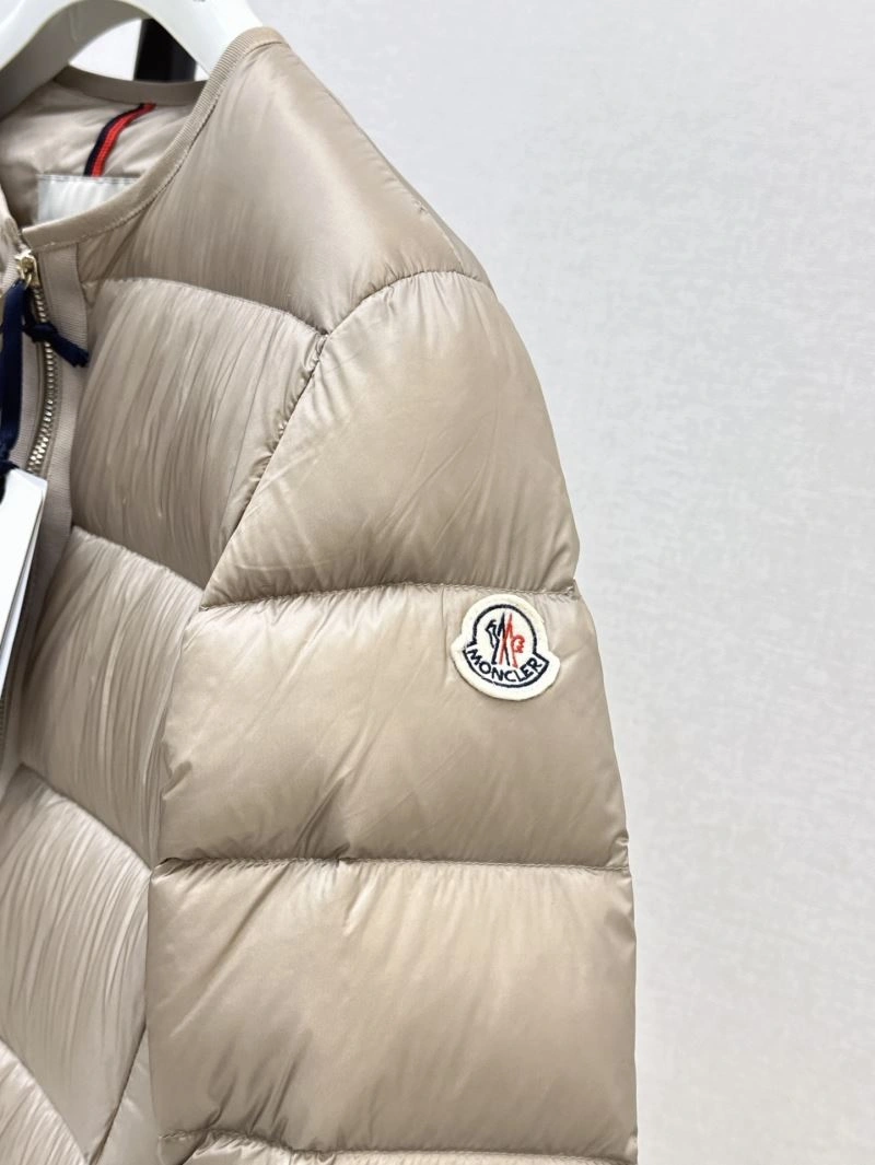 Moncler Down Jackets Breathable 144708
