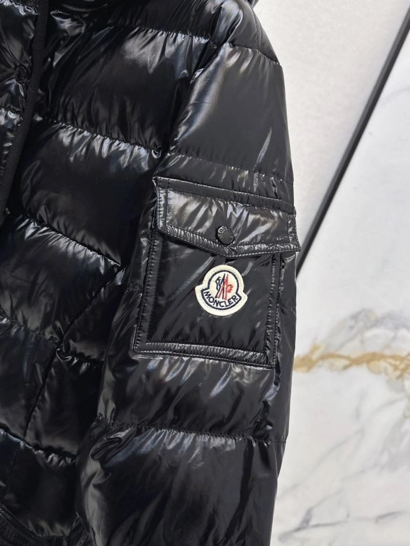 Moncler Down Jackets UrbanChic 144700