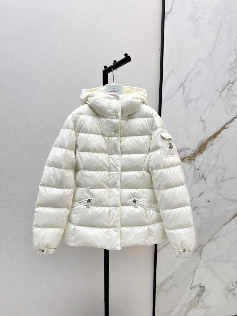 Moncler Down Jackets Unique 144702