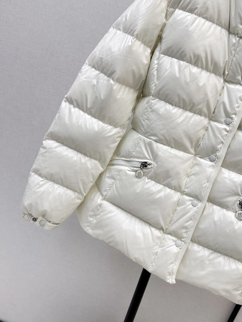 Moncler Down Jackets Unique 144702