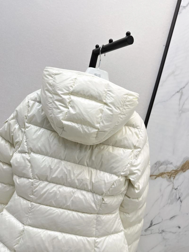 Moncler Down Jackets Unique 144702