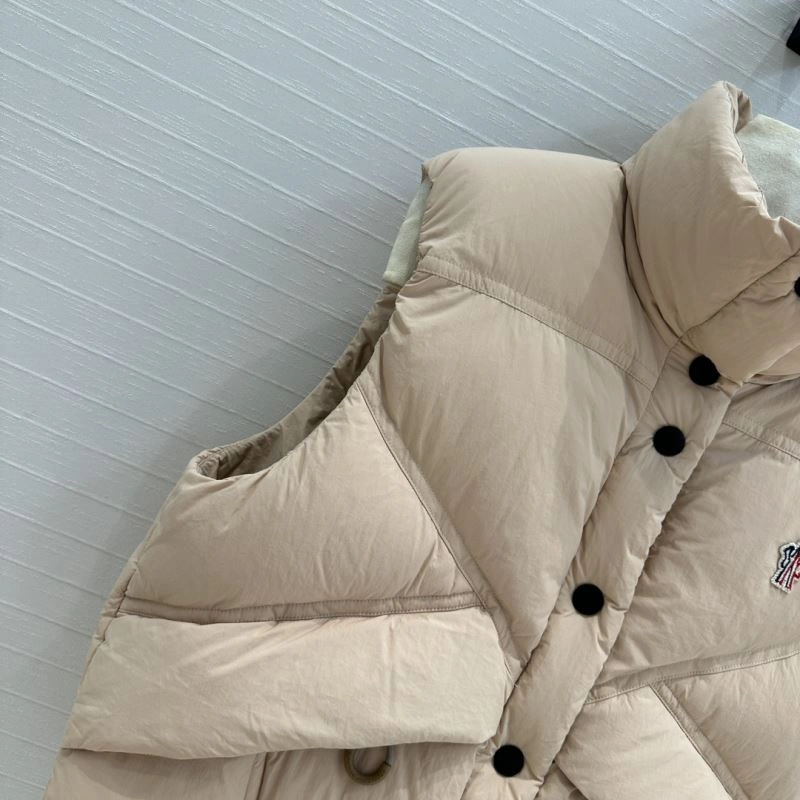 Moncler Down Jackets Durable 144681