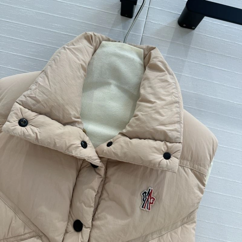 Moncler Down Jackets Durable 144681