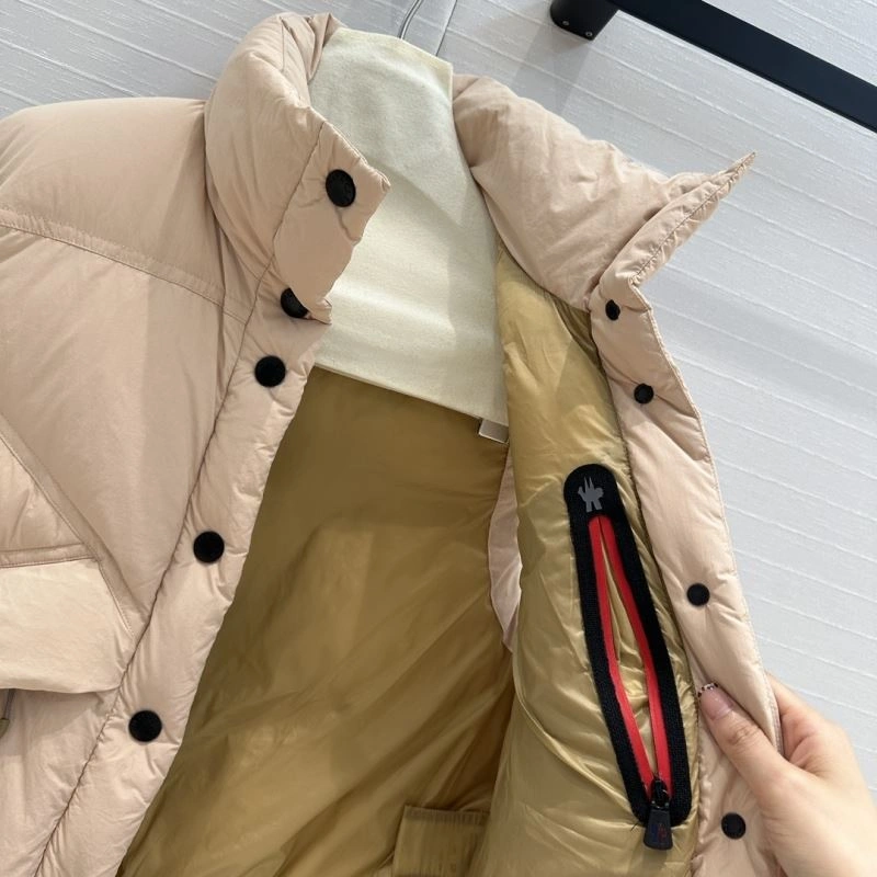 Moncler Down Jackets Durable 144681