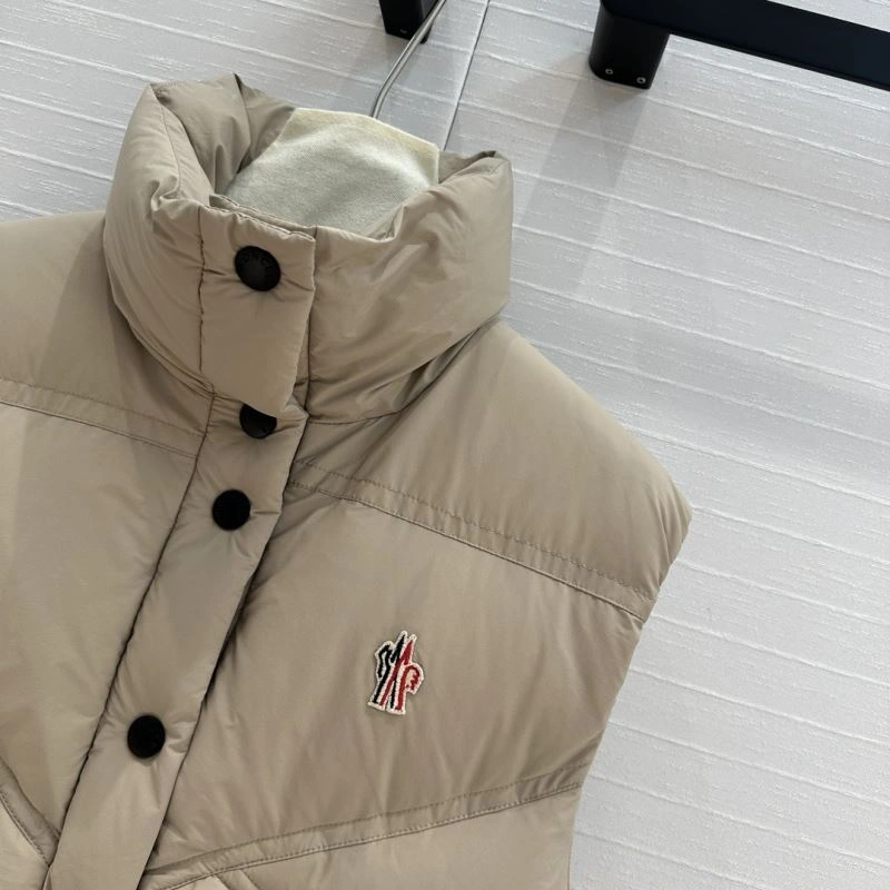 WaterResistant Moncler Down Jackets 144678