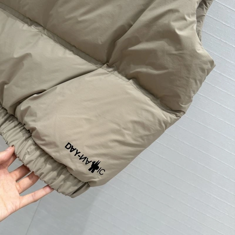 WaterResistant Moncler Down Jackets 144678