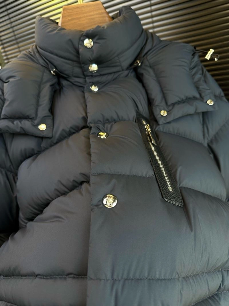 Moncler Down Jackets OnTrend 144685