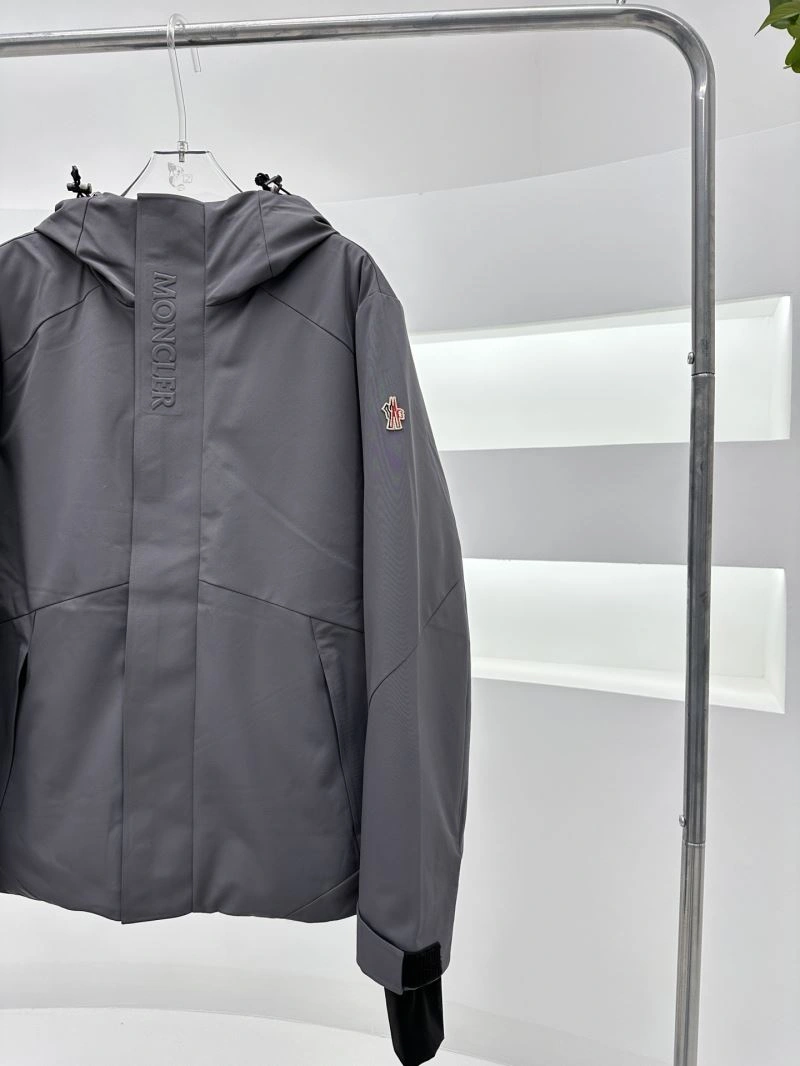 TechFriendly Moncler Down Jackets 144669