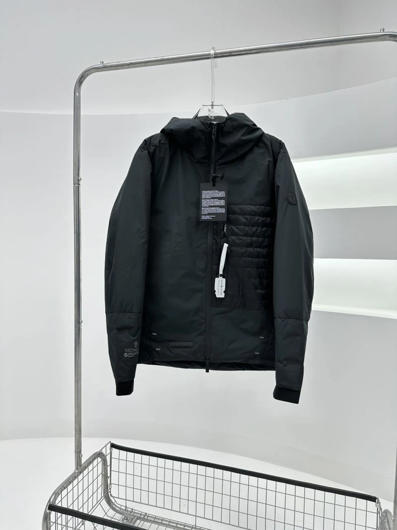 Moncler Down Jackets Compact 144670