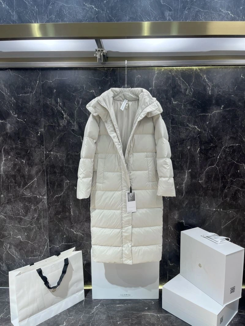WellDesigned Moncler Down Jackets 144667