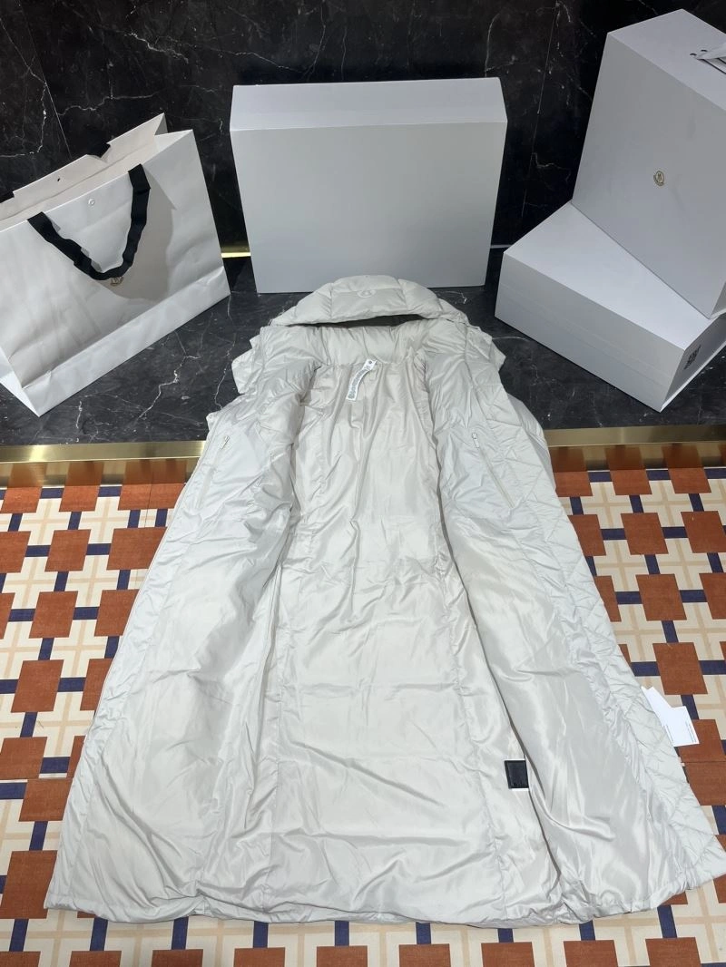 WellDesigned Moncler Down Jackets 144667