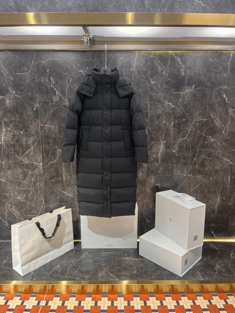 Sleek Moncler Down Jackets 144666