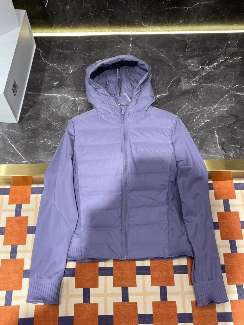Moncler Down Jackets Sleek 144664