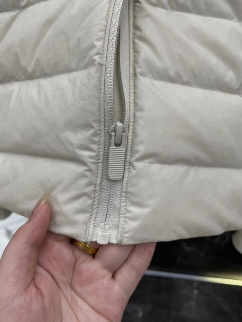 Durable Moncler Down Jackets 144648