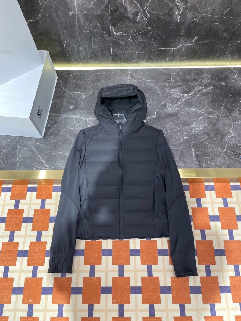 Moncler Down Jackets Bold 144652