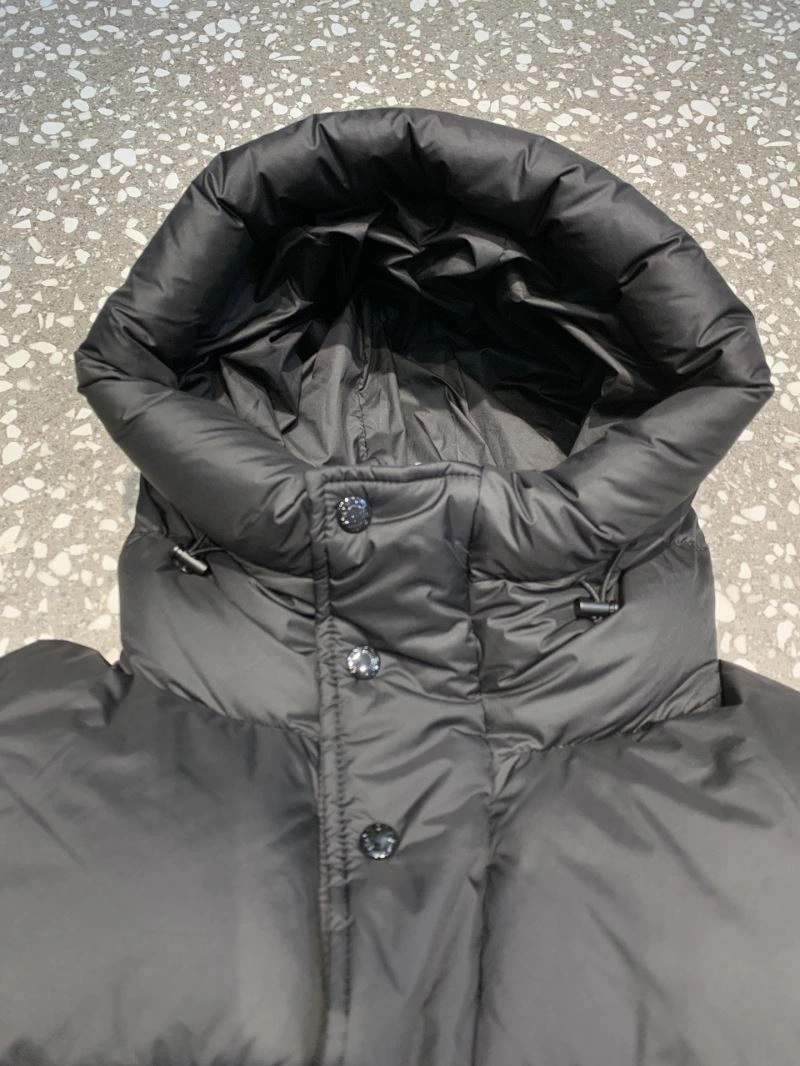 Unique Moncler Down Jackets 144662