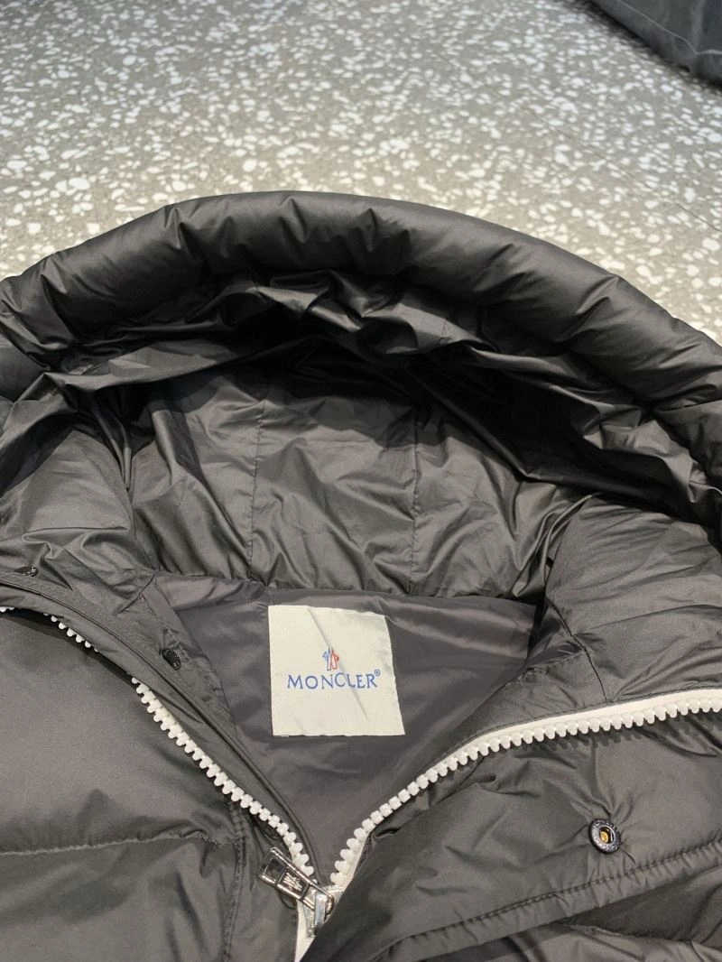 Unique Moncler Down Jackets 144662