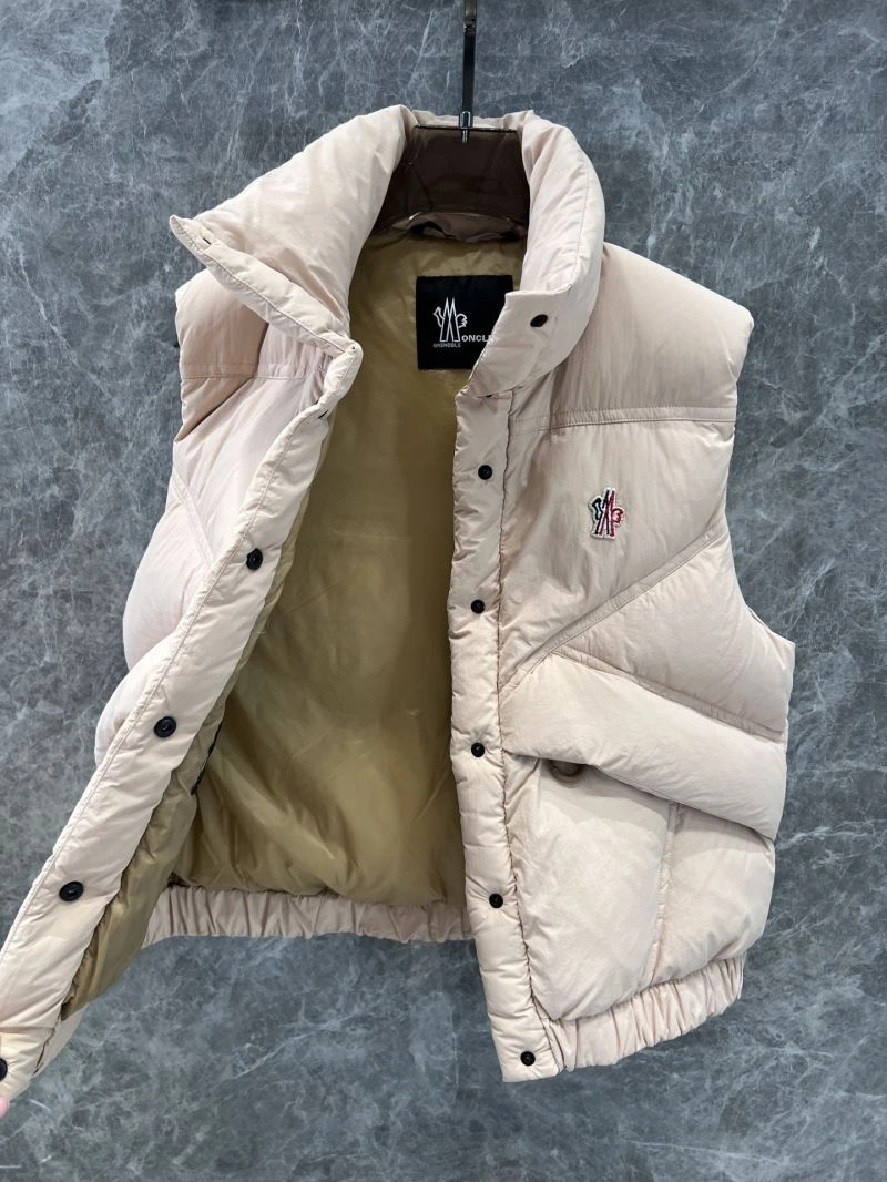 SmoothTexture Moncler Down Jackets 144655