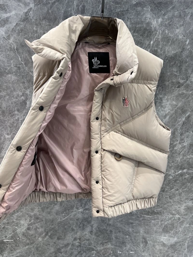 Effortless Moncler Down Jackets 144654