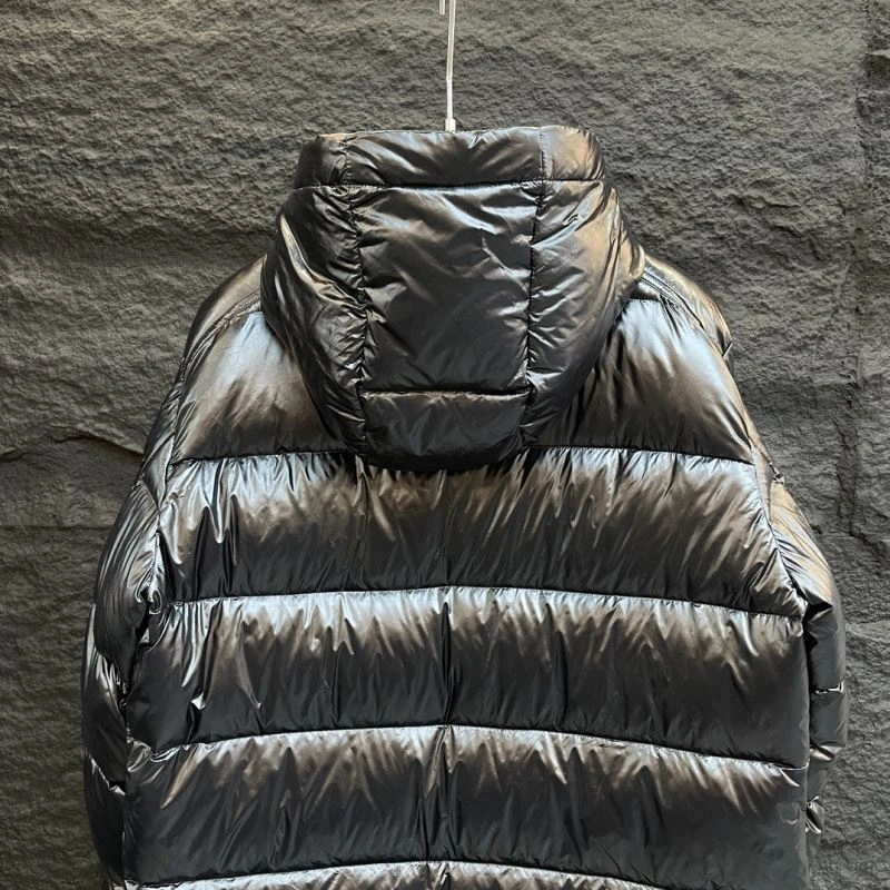 WellDesigned Moncler Down Jackets 144647