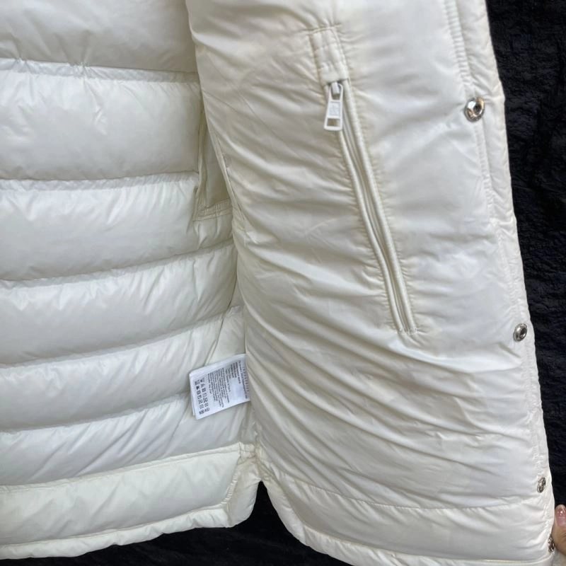 Moncler Down Jackets ComfortFit 144656