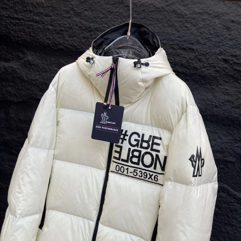Moncler Down Jackets Trendsetting 144653