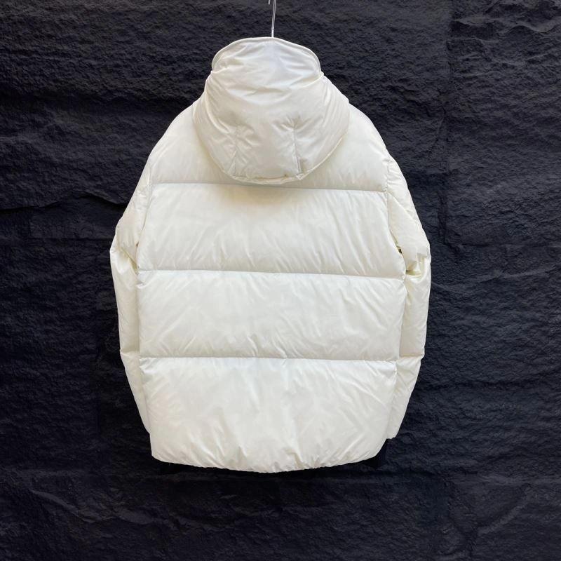 Moncler Down Jackets Trendsetting 144653