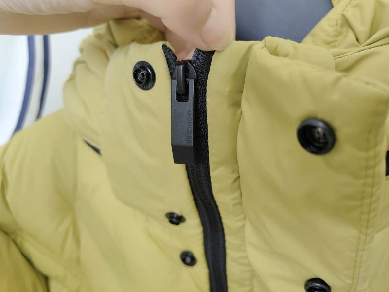 OnTrend Moncler Down Jackets 144646