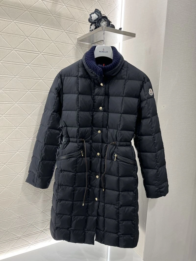 Moncler Down Jackets Durable 144637