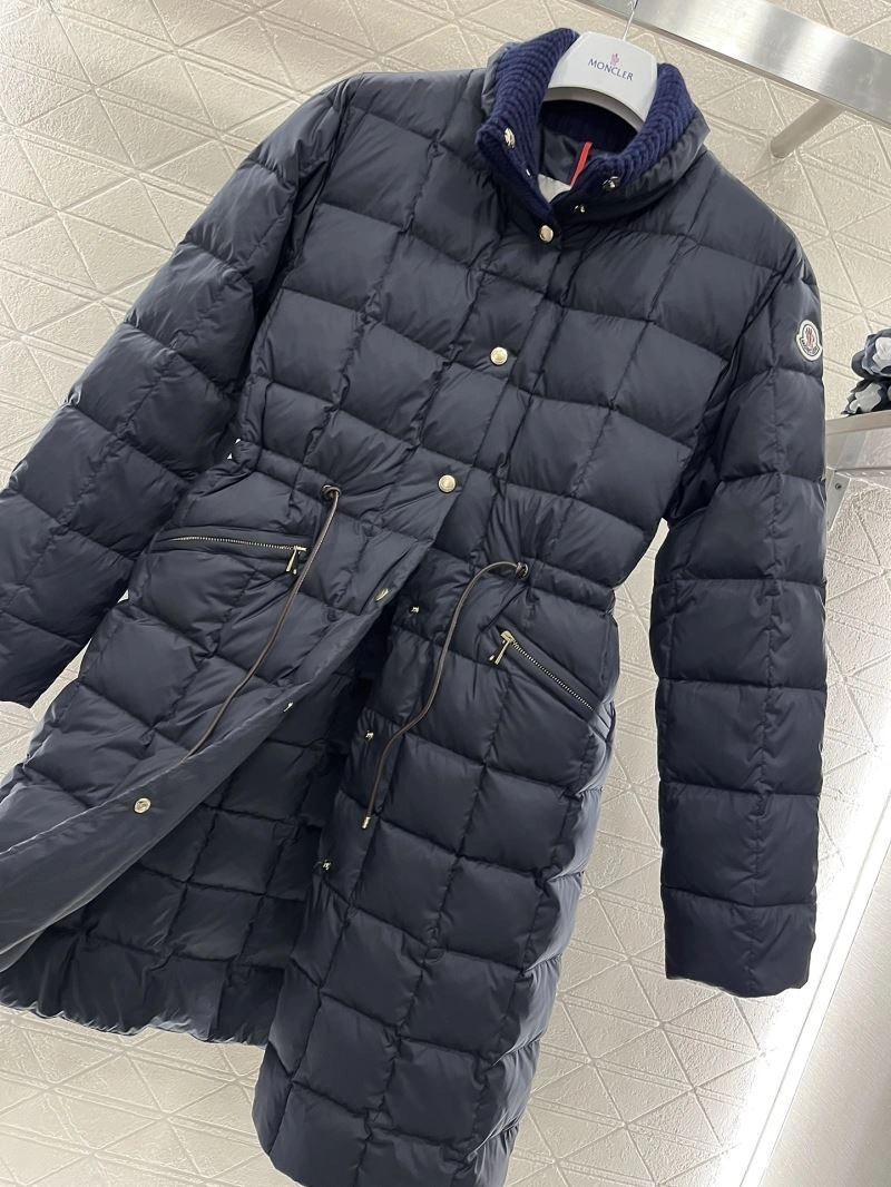Moncler Down Jackets Durable 144637