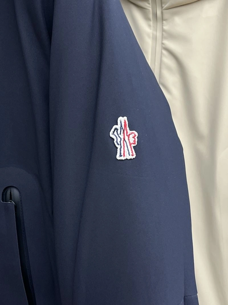 Moncler Down Jackets Bright 144668