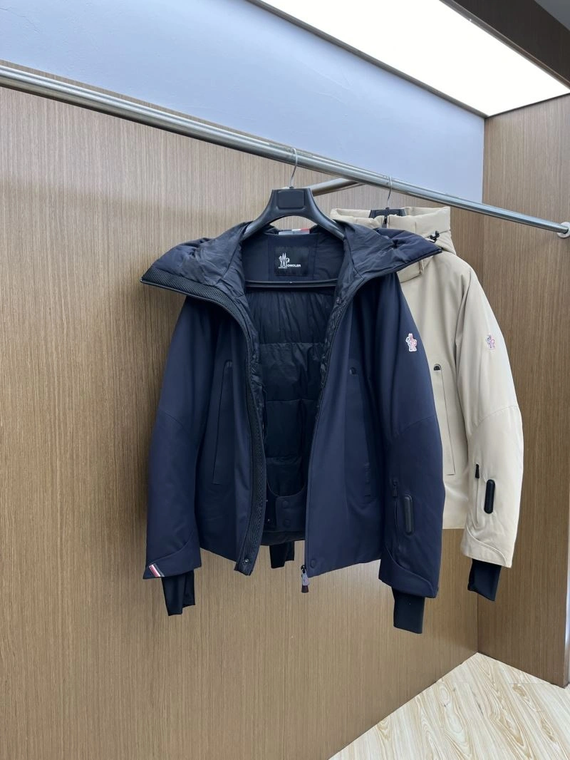 Moncler Down Jackets Bright 144668