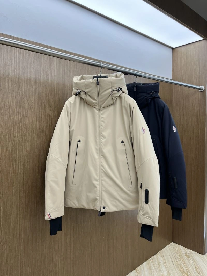 Moncler Down Jackets Minimalist 144641