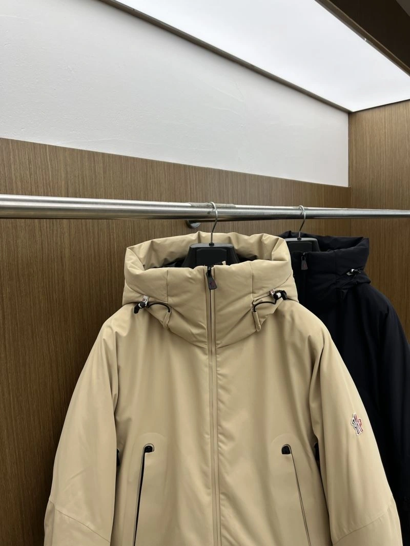 Moncler Down Jackets Minimalist 144641