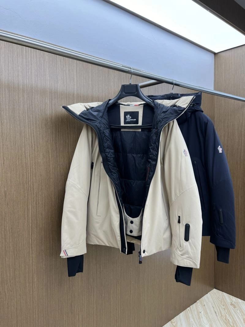 Moncler Down Jackets Minimalist 144641