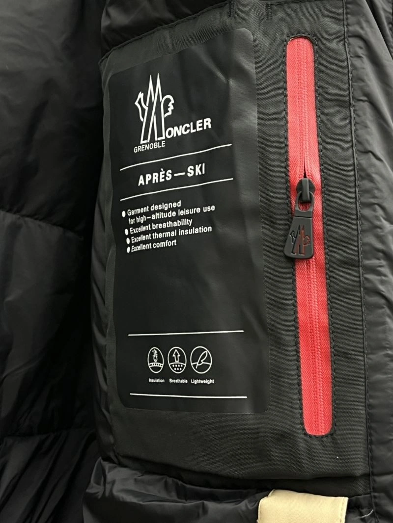Moncler Down Jackets Minimalist 144641