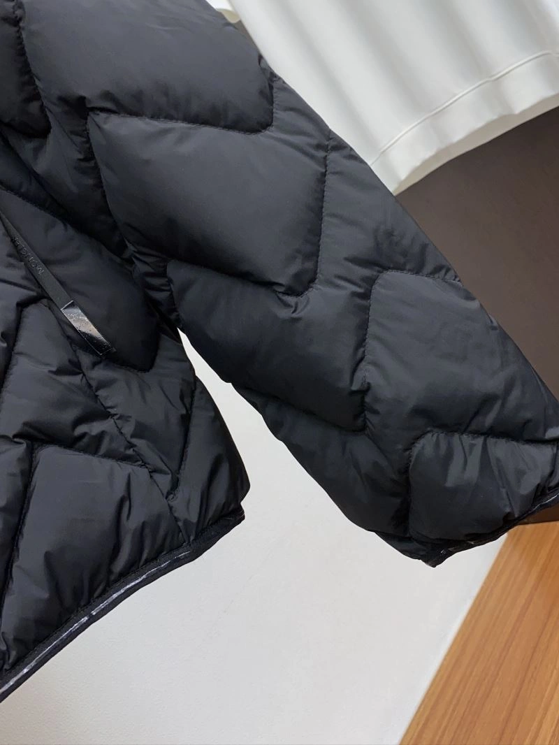 Moncler Down Jackets Youthful 144638