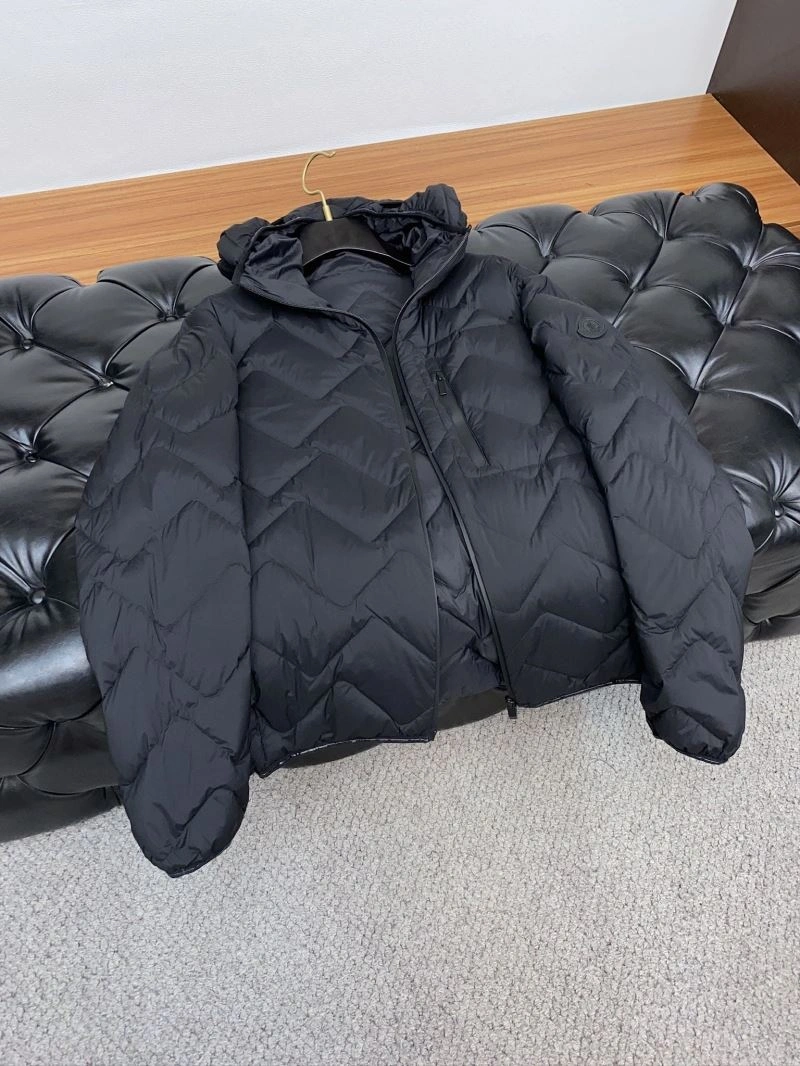 Moncler Down Jackets Youthful 144638