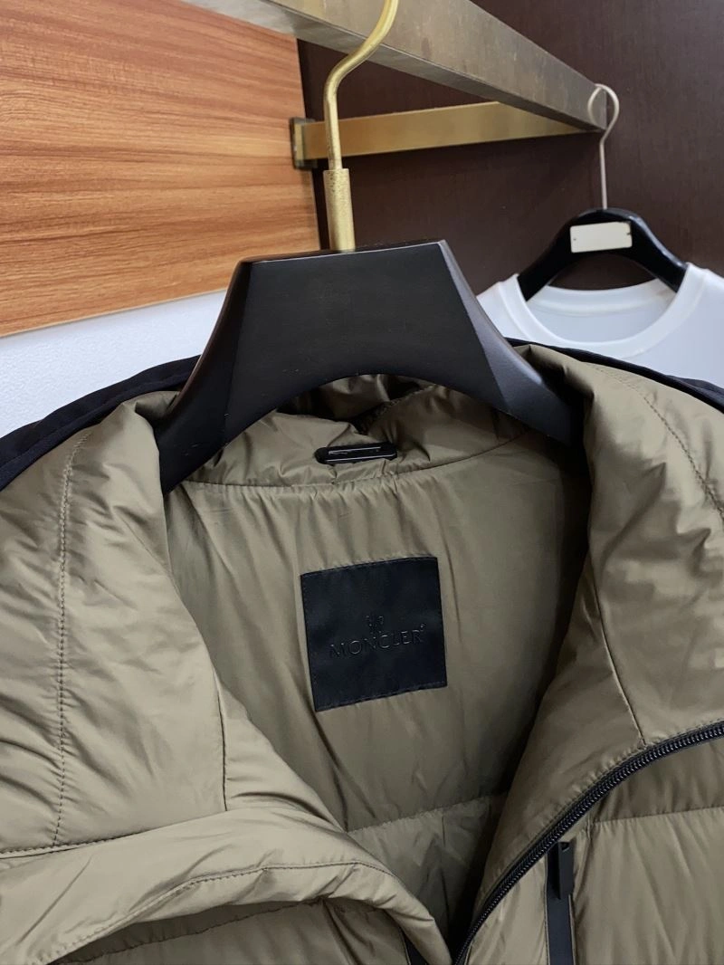 FreshLook Moncler Down Jackets 144640