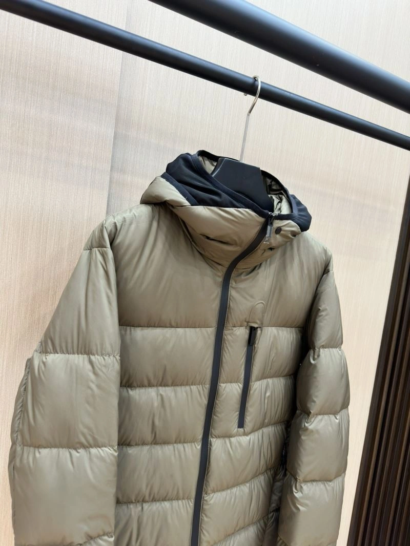 Stretchable Moncler Down Jackets 144635