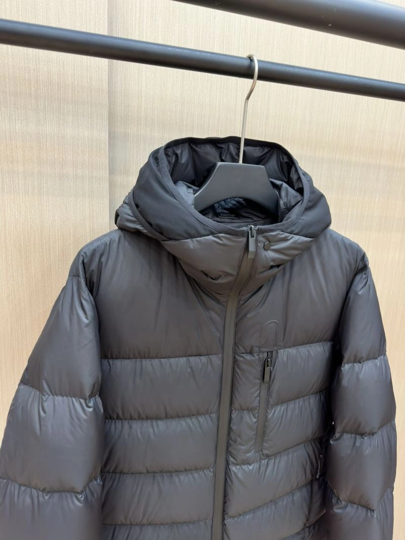 Moncler Down Jackets FastDry 144633