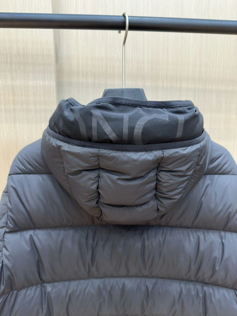 Moncler Down Jackets FastDry 144633