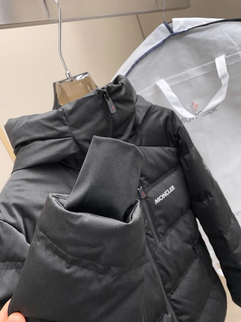 StreetReady Moncler Down Jackets 144631