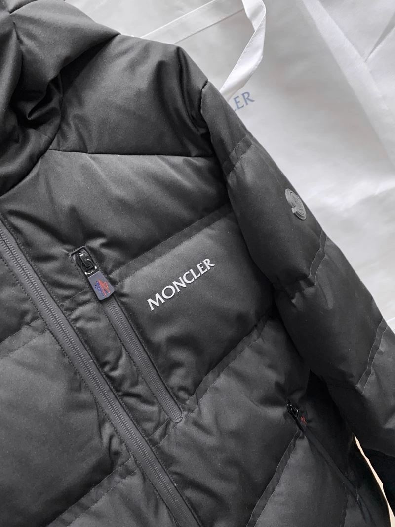 StreetReady Moncler Down Jackets 144631