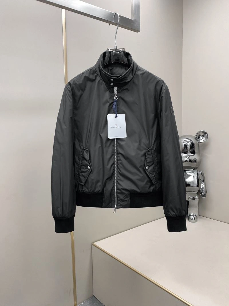 Moncler Down Jackets Bright 144627
