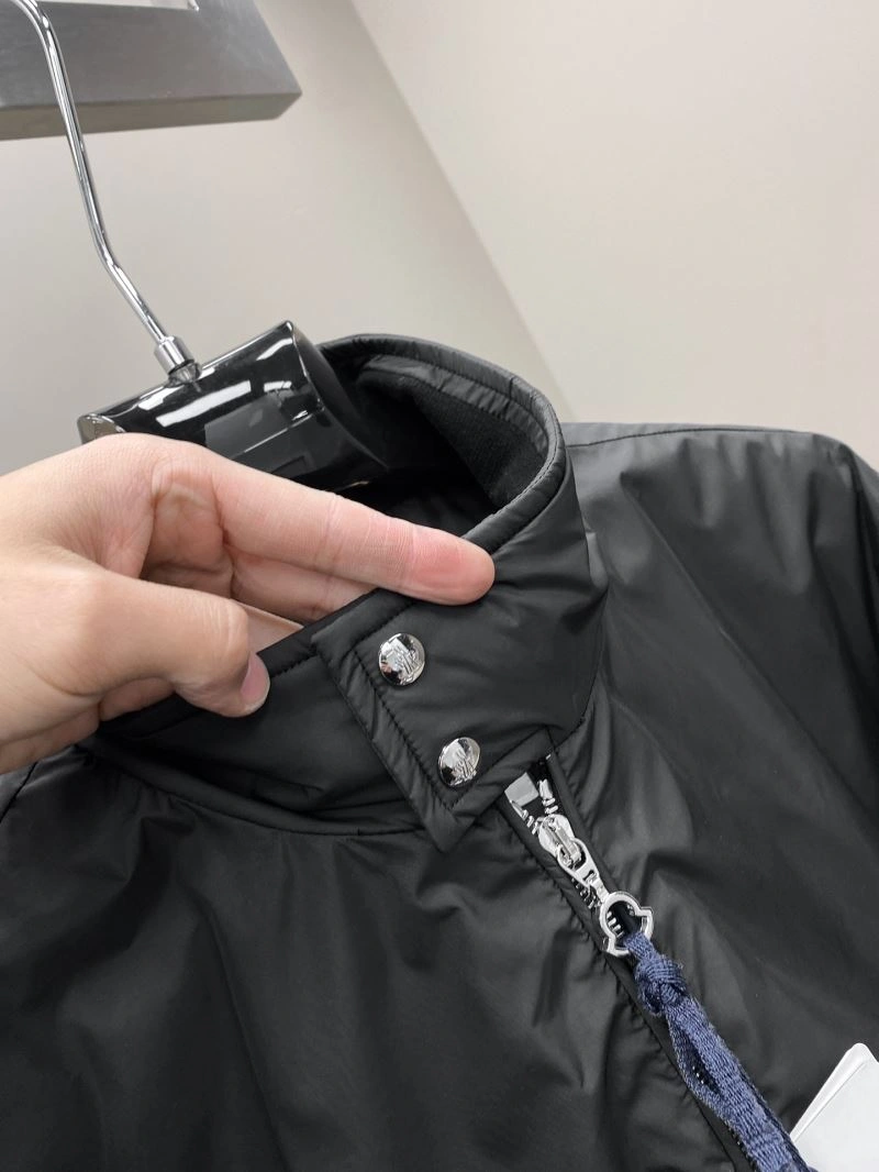 Moncler Down Jackets Bright 144627
