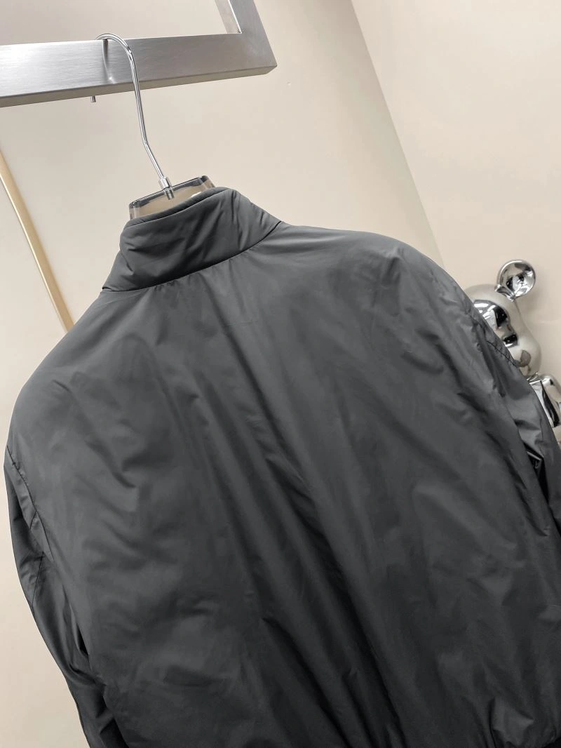 Moncler Down Jackets Bright 144627