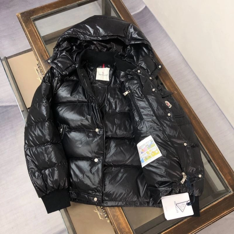 Moncler Down Jackets Minimalist 144625