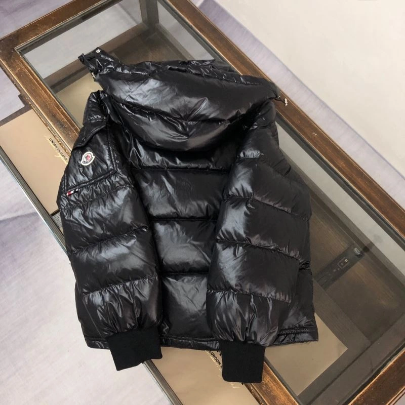 Moncler Down Jackets Minimalist 144625