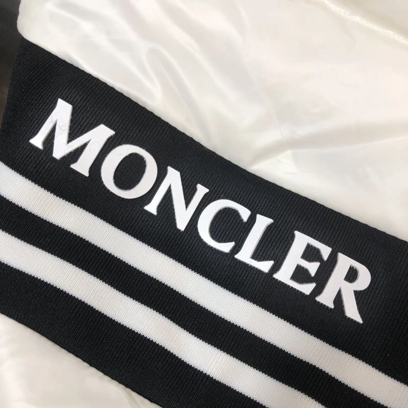 OdorResistant Moncler Down Jackets 144618